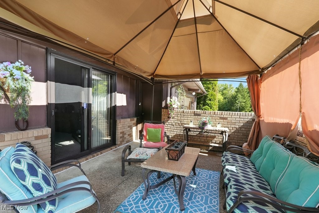 Briarwood Condos Ph 2 - Residential