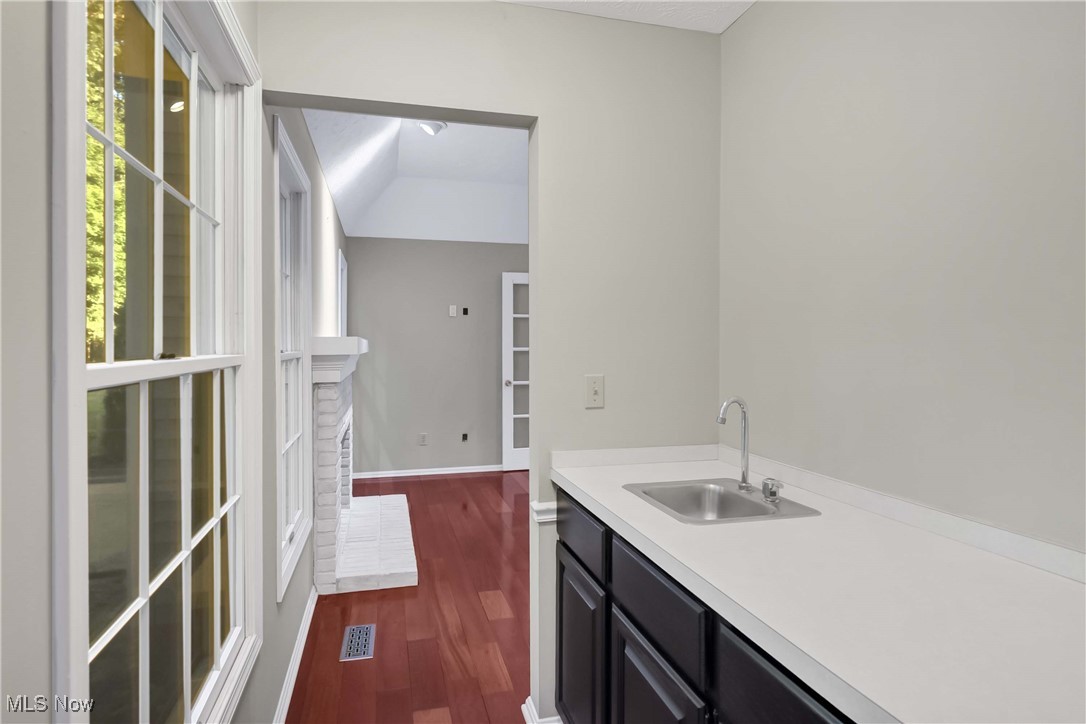 Westwinds Condo - Residential