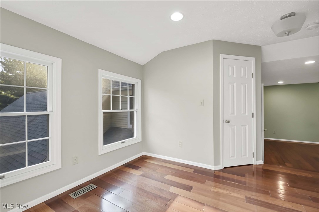 Westwinds Condo - Residential