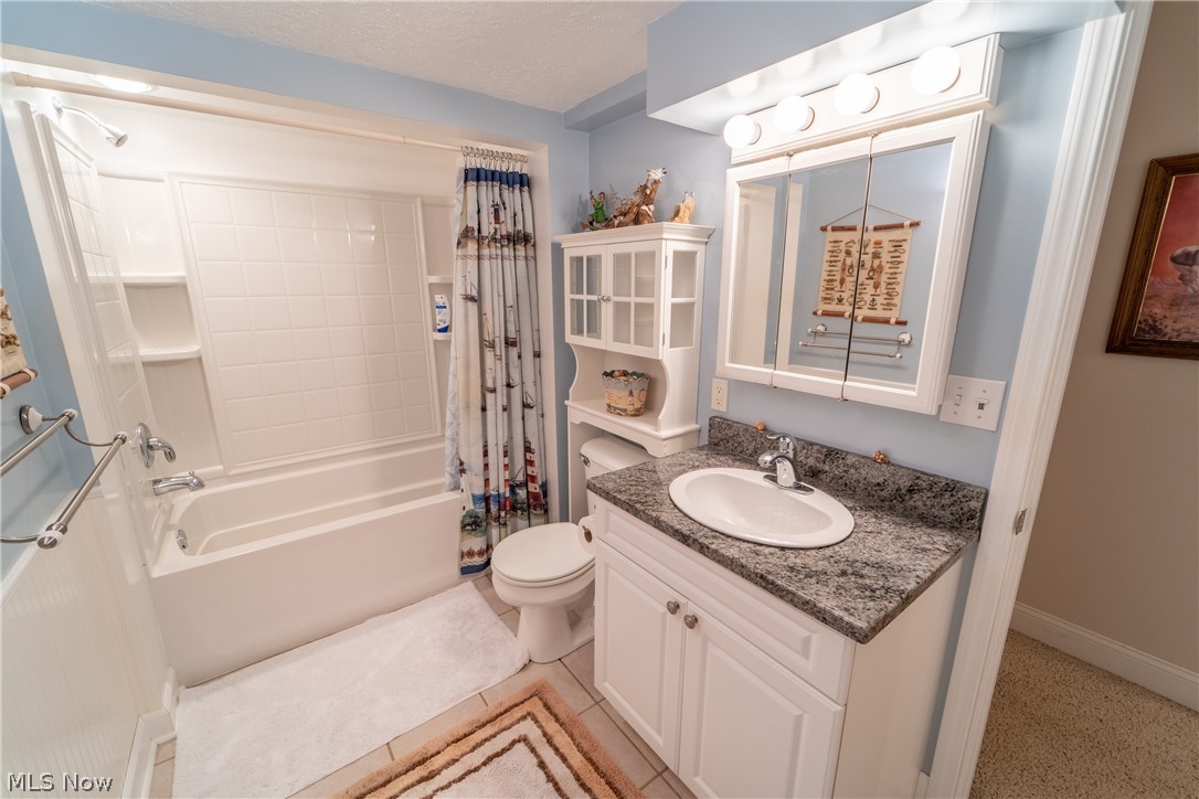 Gem Field - Residential