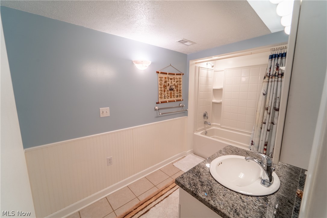 Gem Field - Residential