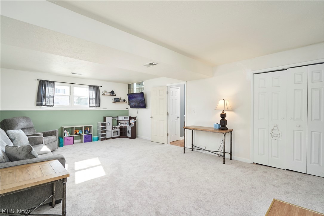 Vill Gr Sub - Residential