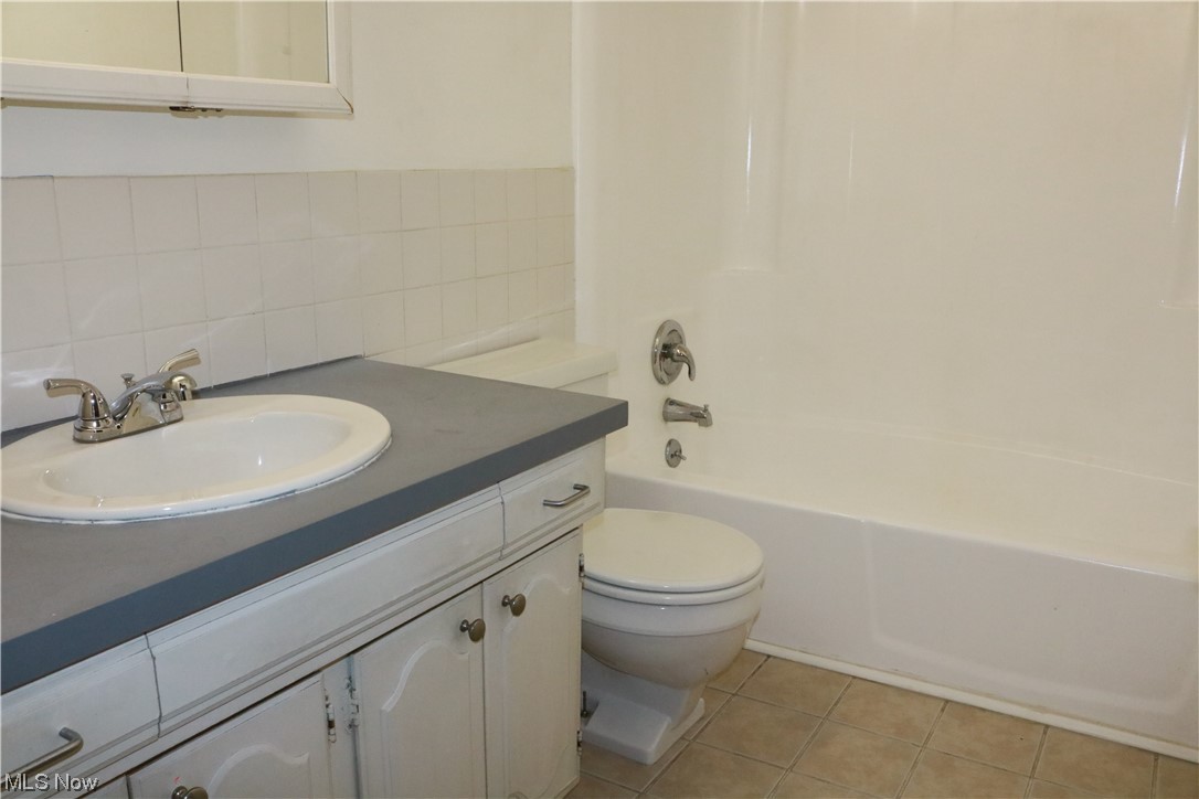 Coventry 13 - Commercial Sale