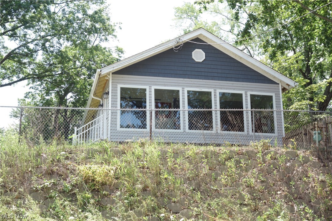 Triple Shores - Residential