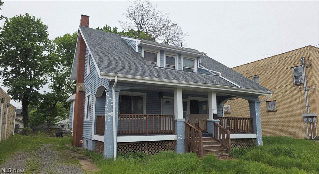 Photo of 1934 E Midlothian Boulevard, Youngstown, OH 44502 (MLS # 5205257)