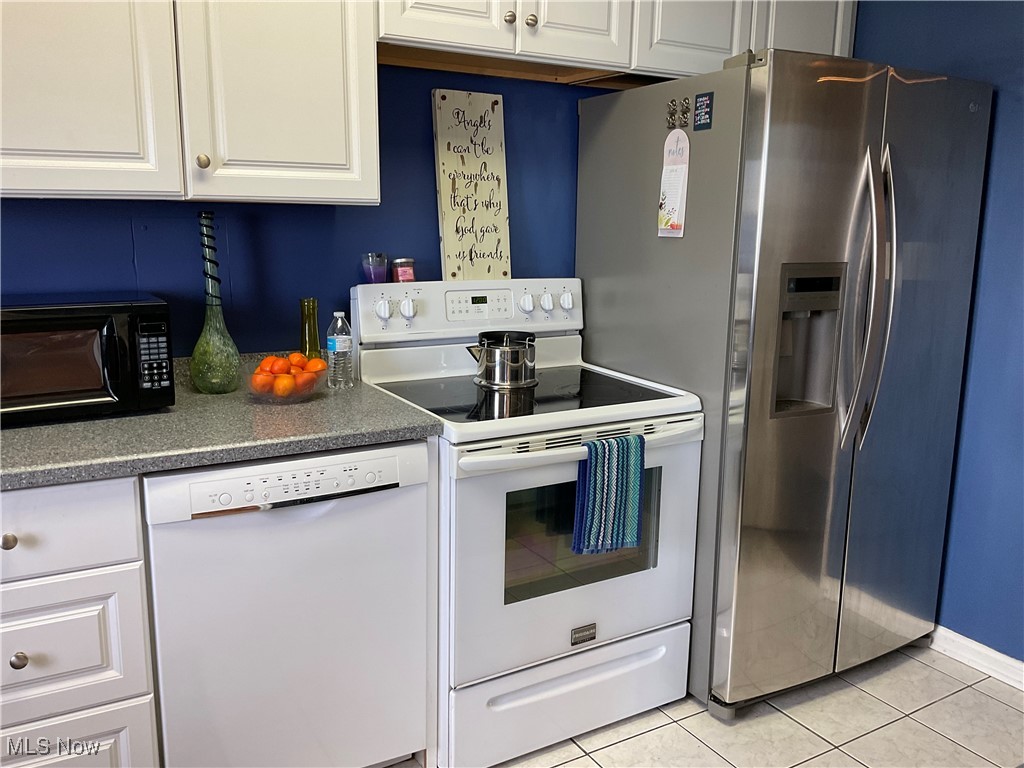 11820 Edgewater Drive #915, Lakewood, Ohio image 18