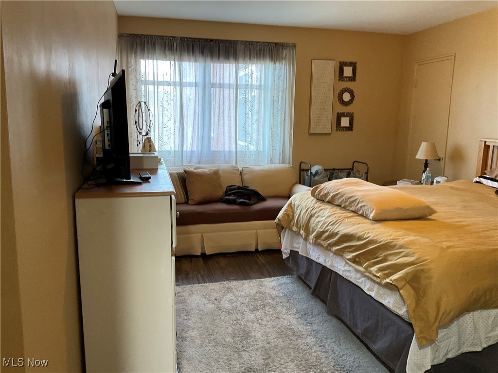 11820 Edgewater Drive #915, Lakewood, Ohio image 24