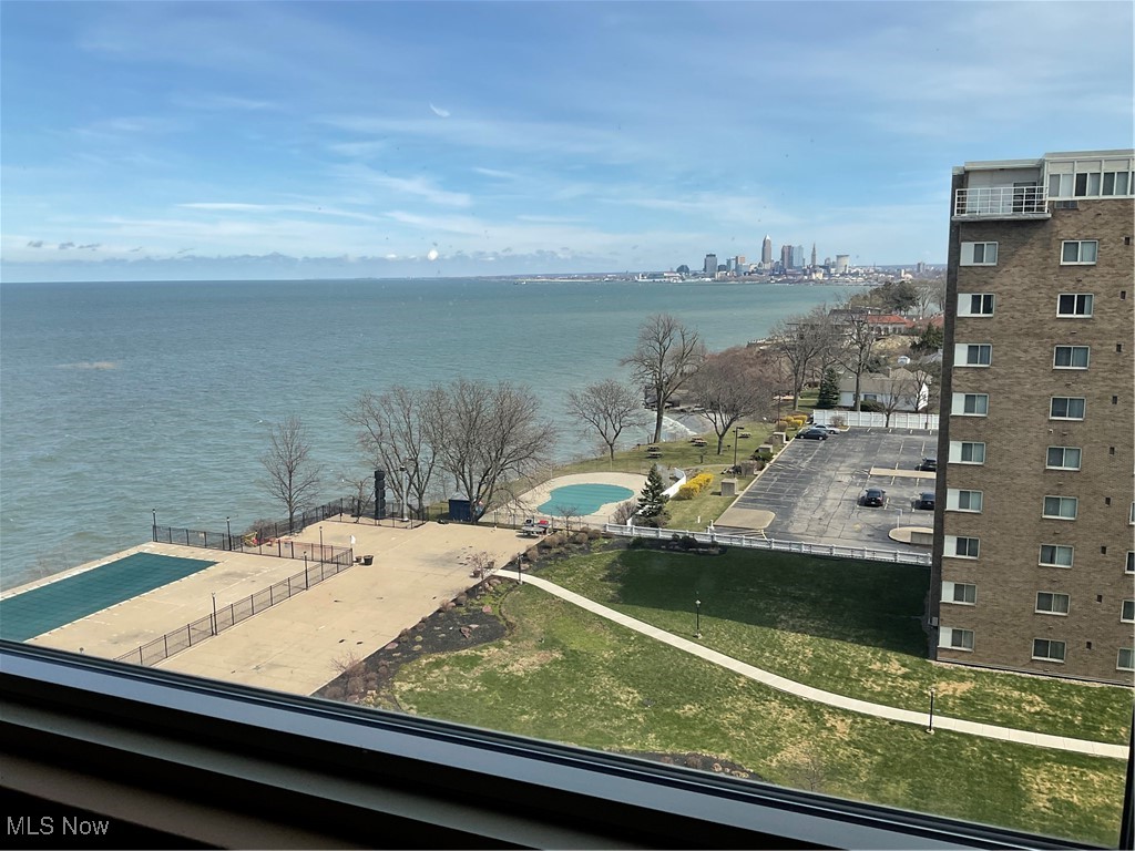 11820 Edgewater Drive #915, Lakewood, Ohio image 29