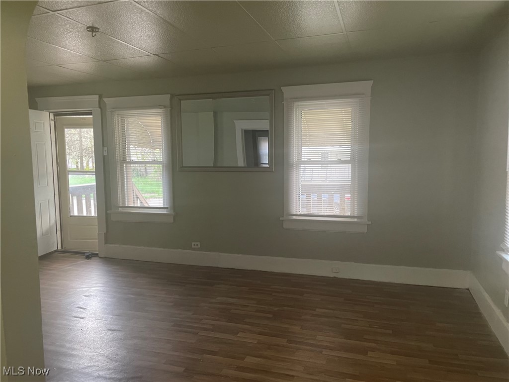 Akron, Ohio 44311, United States, 2 Bedrooms Bedrooms, ,1 BathroomBathrooms,Residential,Active,2177
