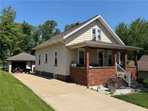 Homes For Sale - 128 NW Mill Street<br/> Sugarcreek, OH 44681