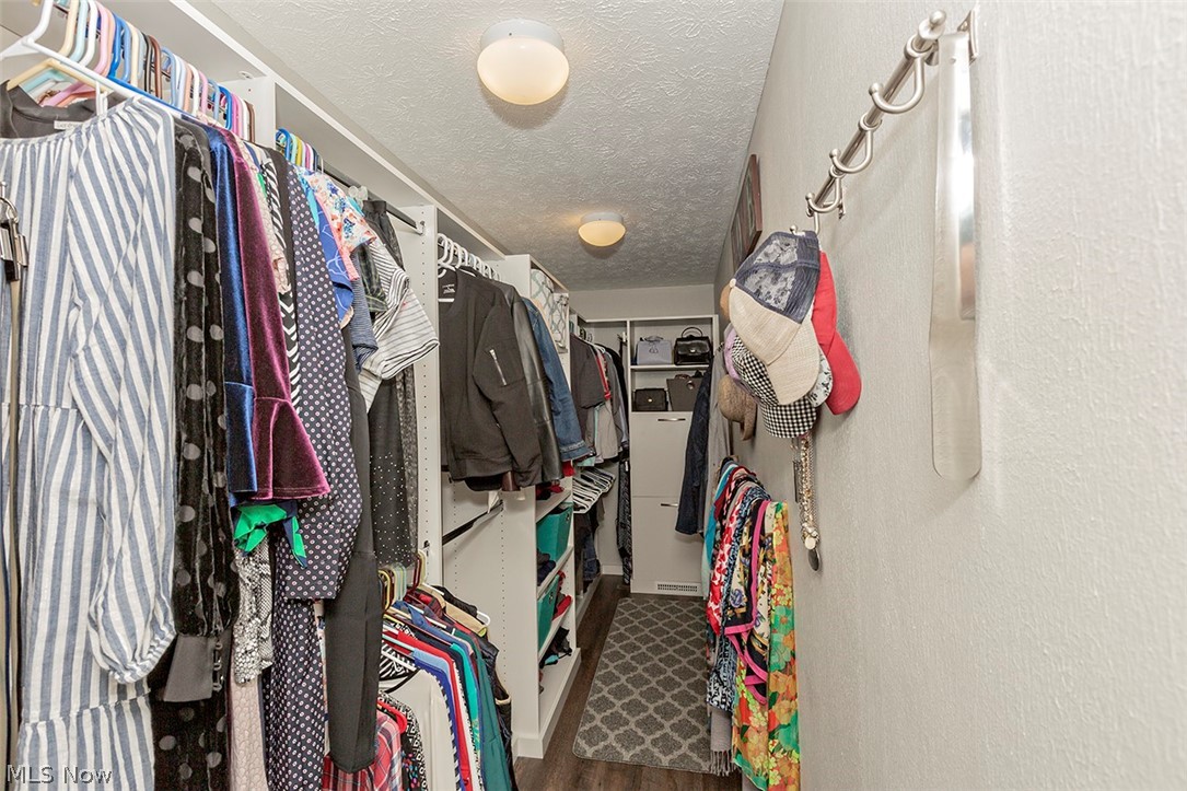 Winslow Estates Condo Ph Xvii - Residential