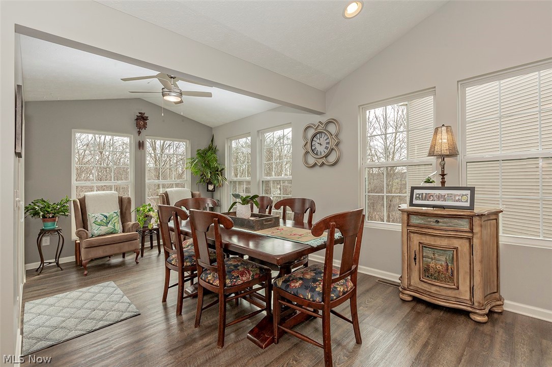 Winslow Estates Condo Ph Xvii - Residential