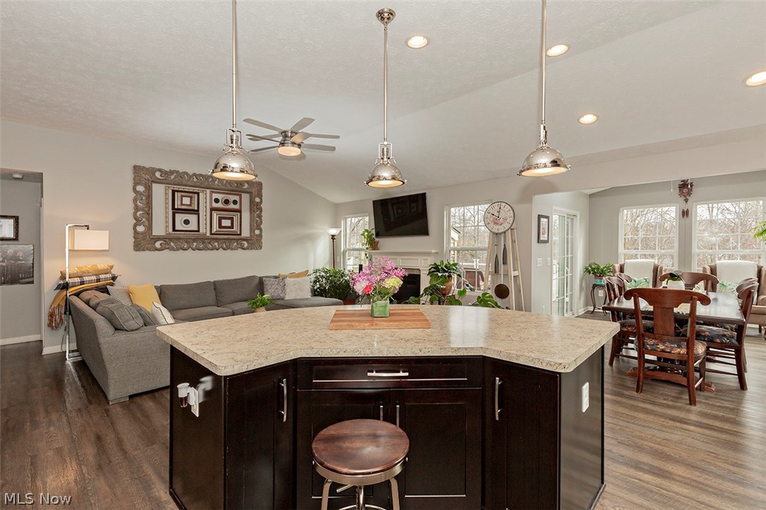 Winslow Estates Condo Ph Xvii - Residential