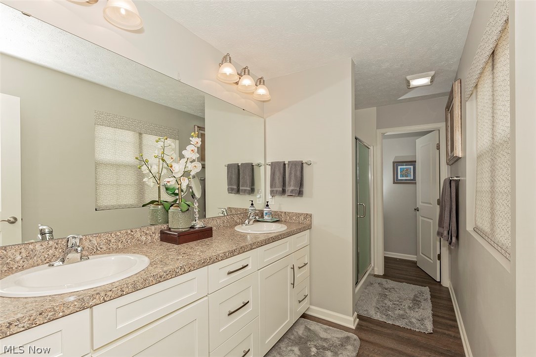 Winslow Estates Condo Ph Xvii - Residential