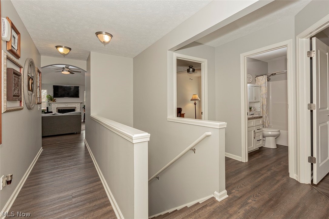 Winslow Estates Condo Ph Xvii - Residential