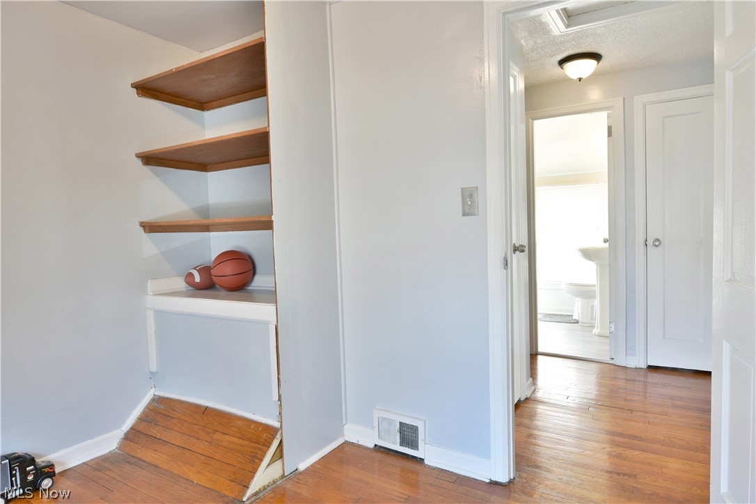 Gibson-Realty & Dev Co - Residential