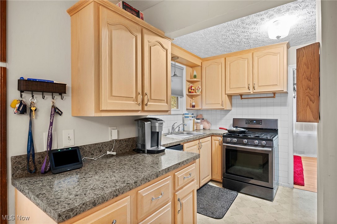 Mayfield Hlnds - Residential