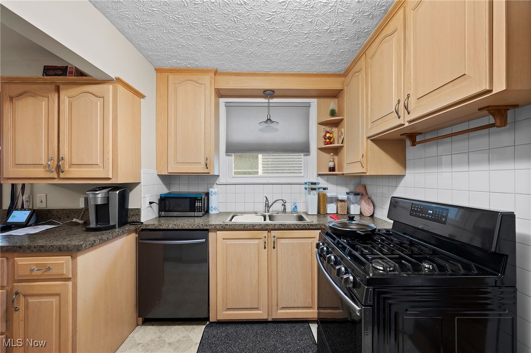 Mayfield Hlnds - Residential