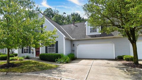 4828 Quarry Lane 31 Richmond Heights, OH 44143