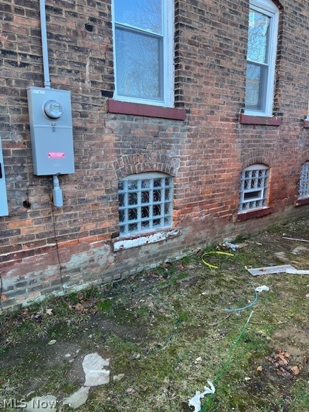 Photo of 513 E 117 Street, Cleveland, OH 44108 (MLS # 5195101)