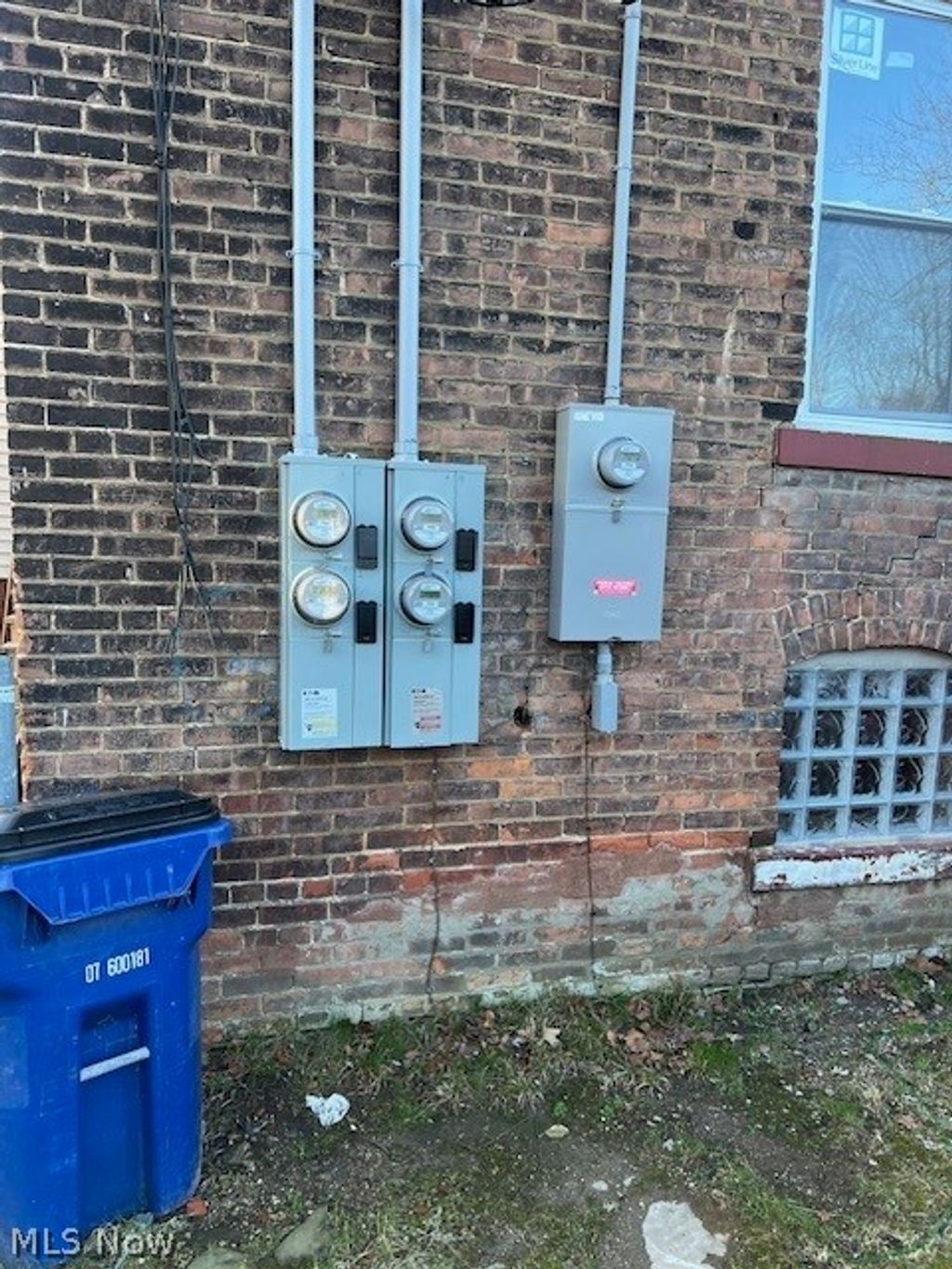 Photo of 513 E 117 Street, Cleveland, OH 44108 (MLS # 5195101)