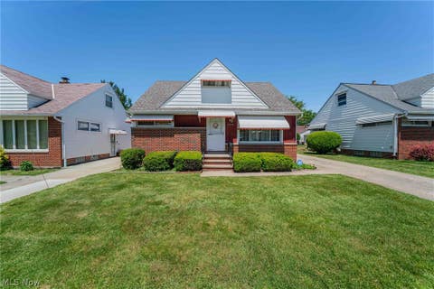 Homes For Sale - 21131 Milan Drive<br/> Euclid, OH 44119