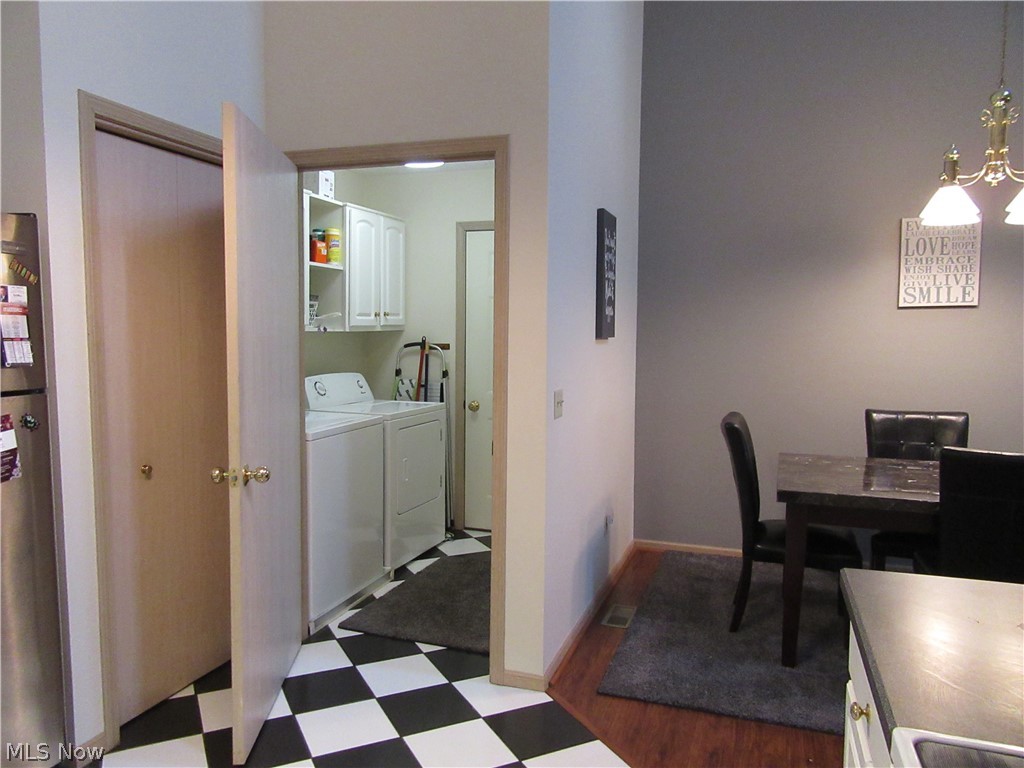 Cambridge/Crk Condos Ph I - Residential