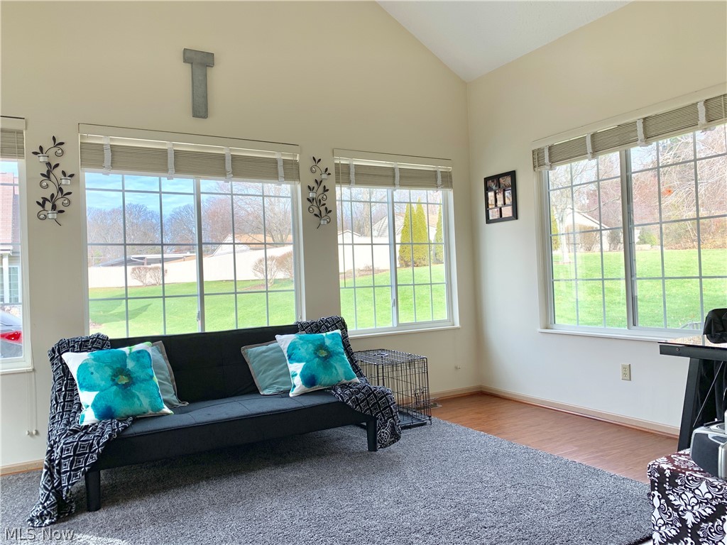 Cambridge/Crk Condos Ph I - Residential