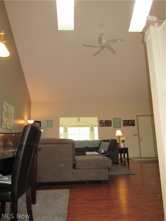 Cambridge/Crk Condos Ph I - Residential