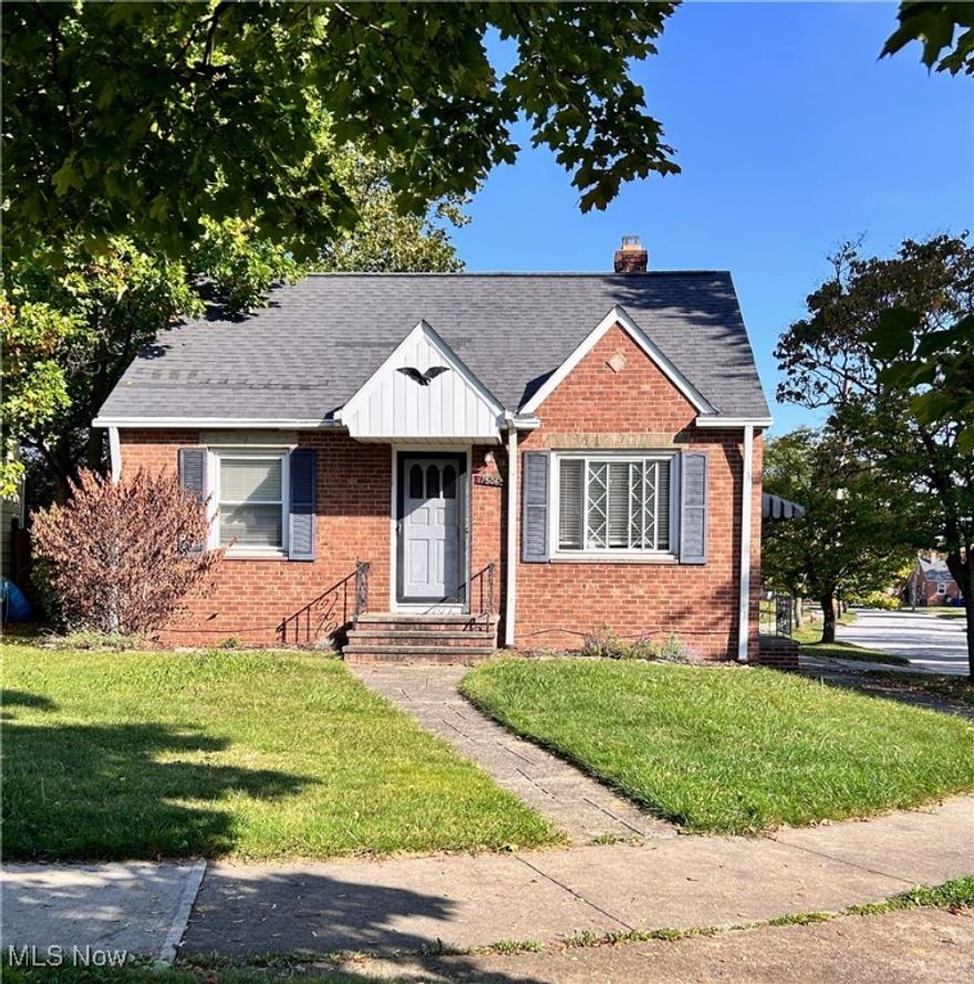 Welcome to 7506 Brookside Drive in Brooklyn, OH a charming and well-maintained brick bungalow ready for its next owner! Perfectly situated on a corner lot, this home offers both comfort and convenience with easy access to I-480, I-90, and I-71, plus its just minutes from the Metroparks, shopping, the recreation center, library, parks, and the zoo.
Inside, you'll find 3 bedrooms and 2 full bathrooms, a spacious kitchen, and beautiful wood flooring throughout the living room. Important updates include a new furnace (2018) and an updated electrical panel (2016), giving you peace of mind for years to come.
As an added bonus, the seller is including a CINCH Home Warranty, ensuring extra protection for your investment.
Don't miss this opportunity to own a move-in-ready home in a convenient and desirable location schedule your showing today!