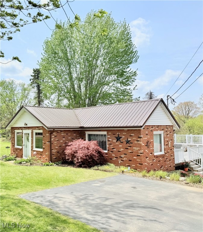 2401 Eldersville Road, Follansbee, West Virginia image 3