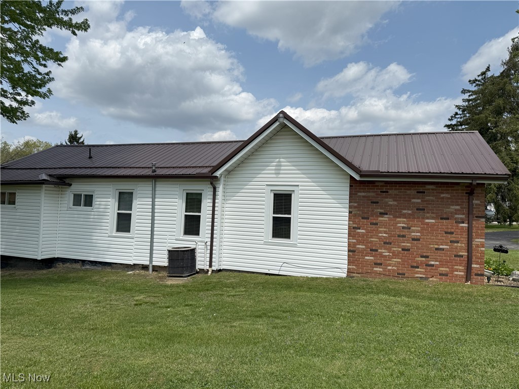 2401 Eldersville Road, Follansbee, West Virginia image 36