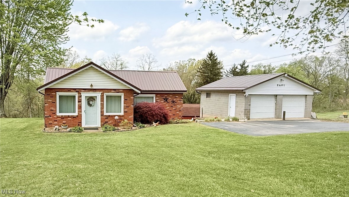 2401 Eldersville Road, Follansbee, West Virginia image 1