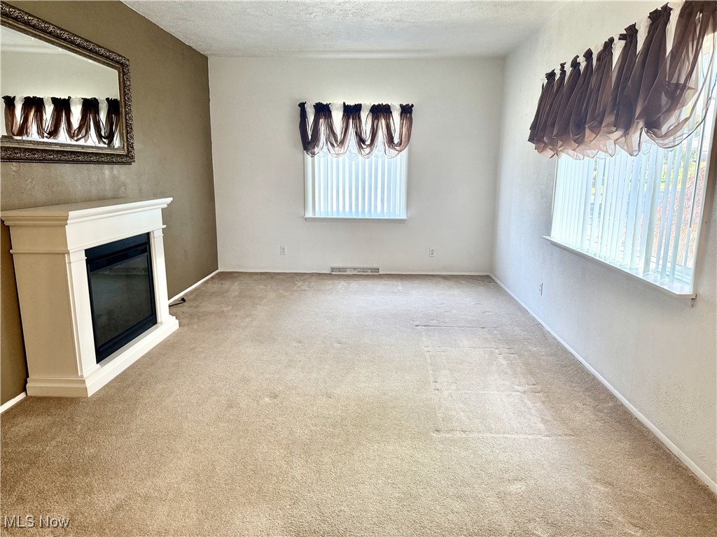2401 Eldersville Road, Follansbee, West Virginia image 5