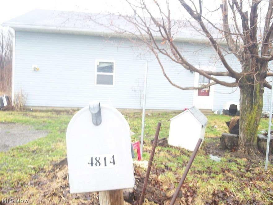 3 bedroom, 1 bath Ranch on 25+ acres. Living rm, dining rm, kitchen.