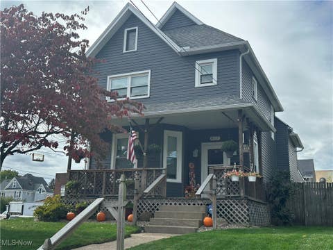 Photo for 817 Prospect Avenue SW