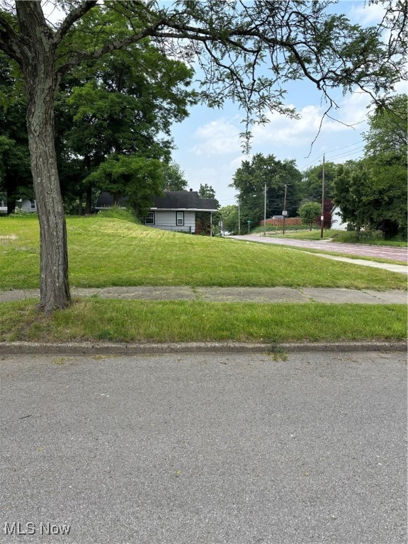 792 Aberdeen Street, Akron, Ohio image 1