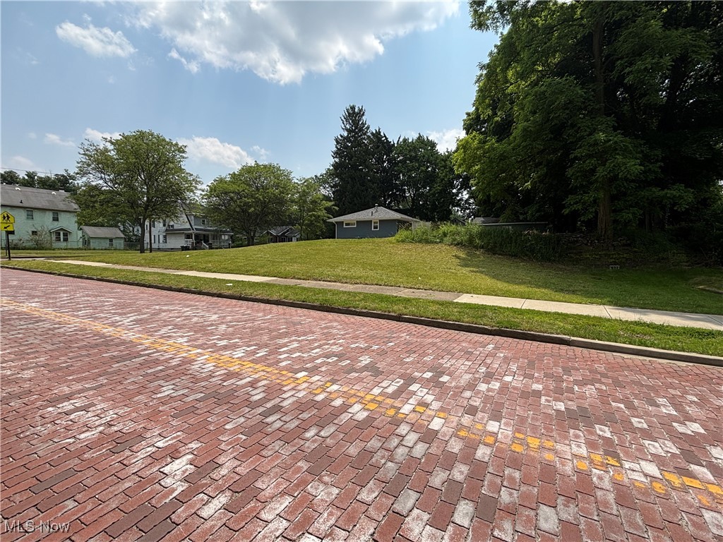 792 Aberdeen Street, Akron, Ohio image 4