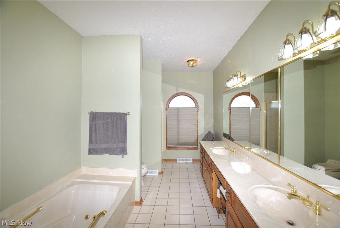 Emerald Woods 01 - Residential