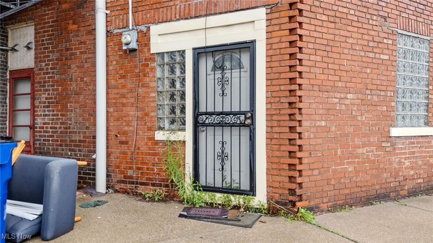 Charming Efficiency Near the Heart of Waterloo Arts District!

Discover this quaint and functional efficiency unit just steps from the vibrant Waterloo Arts District. This cozy space offers a practical layout with a kitchenette, ample cabinet storage, and a spacious living area with great natural light from glass block windows.

Enjoy a full private bathroom with a standing shower, and simple finishes that allow you to make the space your own. Carpeted flooring adds warmth, while the neutral palette provides a blank canvas for your style.

Perfect for an artist, student, or anyone seeking a low-maintenance space with convenient access to shops, galleries, cafes, and public transportation.

Located minutes from Lake Erie and the artistic hub of Waterloo

Affordable and efficient living

Ready for immediate occupancy!  


Rental Criteria: Minimum Credit Score: 585+ / Monthly Income: At least 3x rent / Background Check: No felonies or criminal history / Rental History: No evictions in the past 7 years / Employment Verification: Required with paystubs / Security Deposit: One month’s rent / Lease Term: Minimum 12 months / / Pet Policy: No pets allowed/ Schedule your tour today!