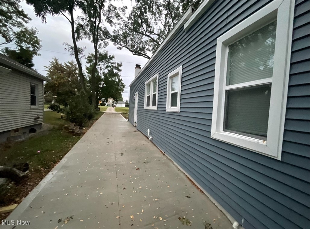 Elworthy-Helwick Companys Hln - Residential