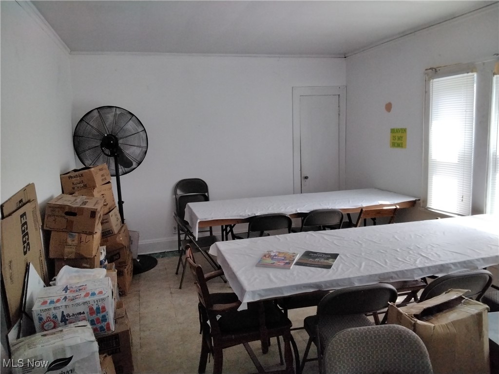 Lee Homes - Commercial Sale