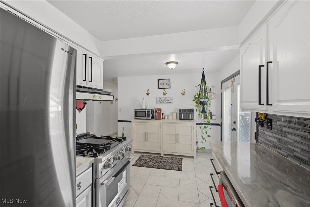 West 11 Corps Fan-Col Ac - Residential