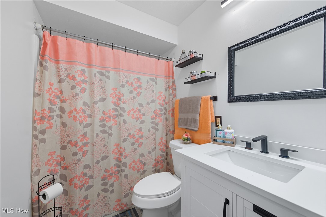 West 11 Corps Fan-Col Ac - Residential