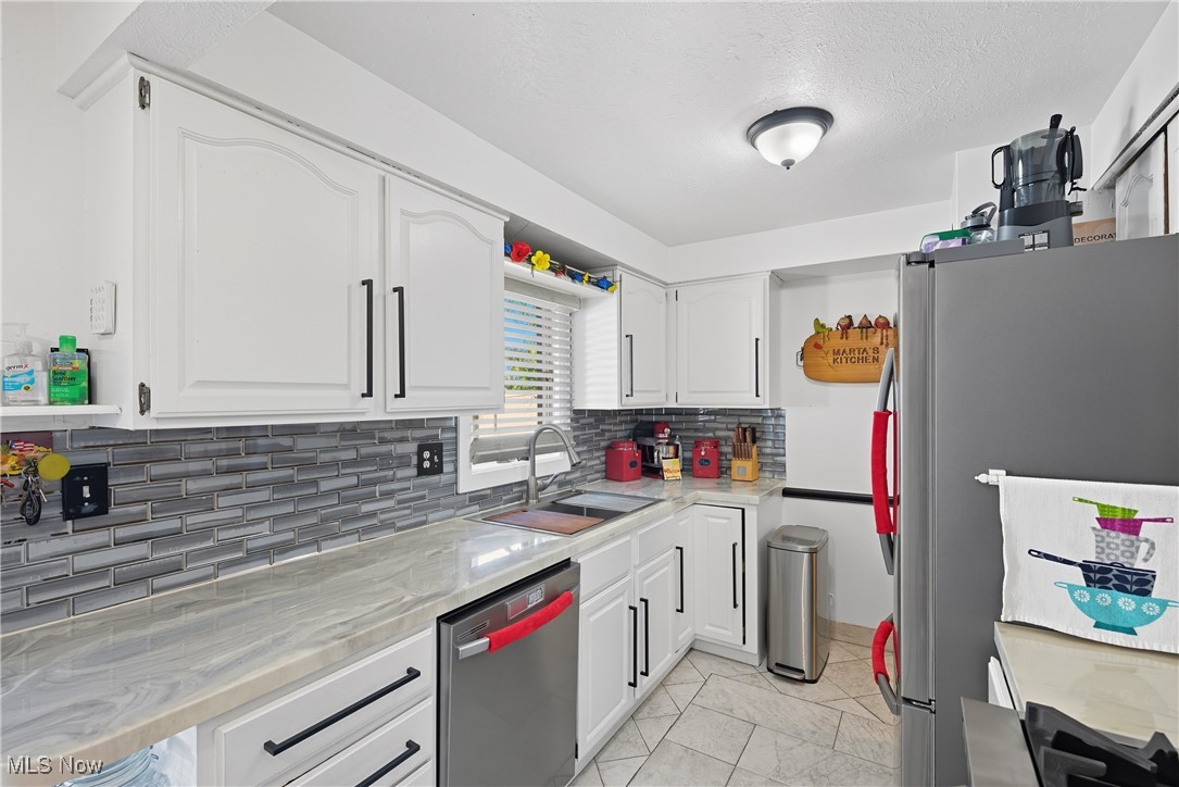 West 11 Corps Fan-Col Ac - Residential