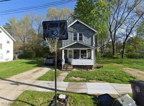Homes For Sale - 107 W Dalton Street<br/> Akron, OH 44310