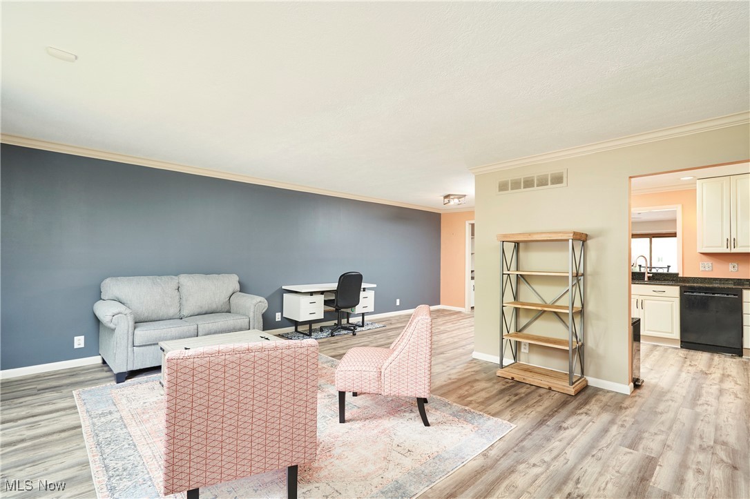 2525 Barrington Road