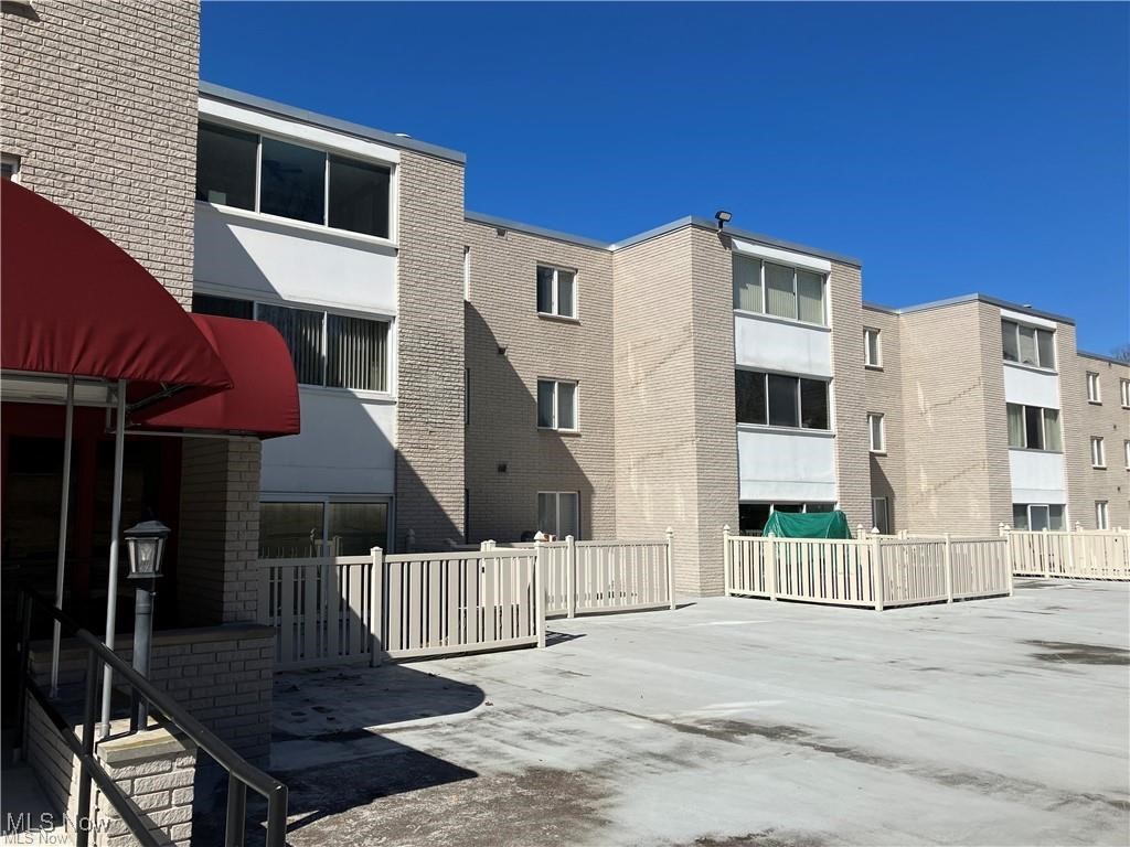 Whispering Heights Condo - Residential