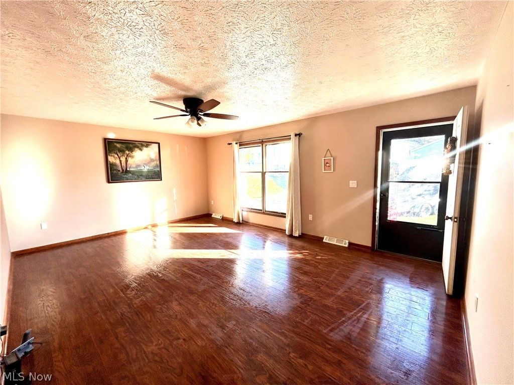 Photo of 2205 Kimball Court, Akron, OH 44314 (MLS # 5196615)