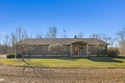 6122 Frederick Avenue NE Alliance OH 44601